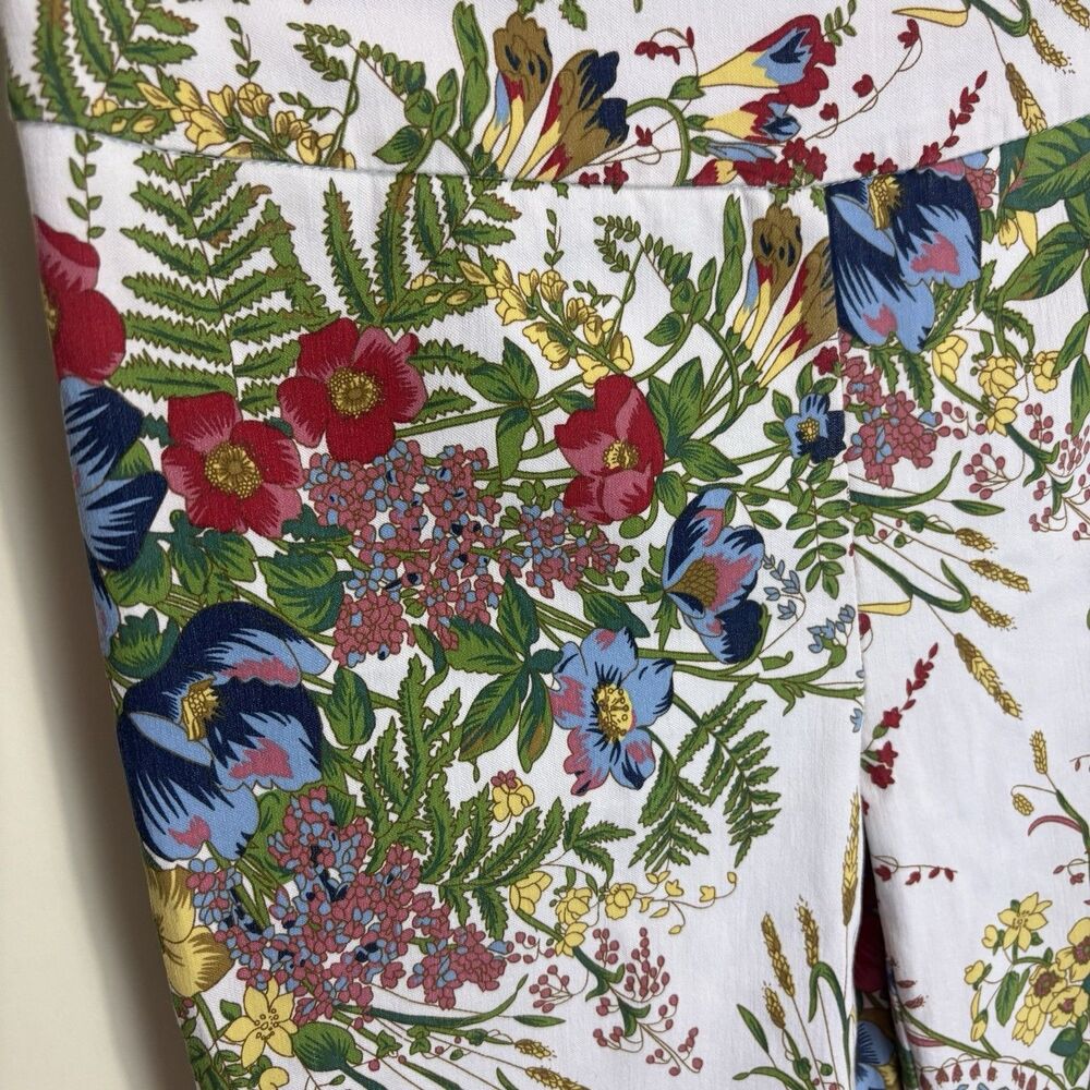 Joseph Ribkoff Pants Peddle Pusher Cropped Stretch Floral Sz 8 Bouquet Flowers - Picture 2 of 7